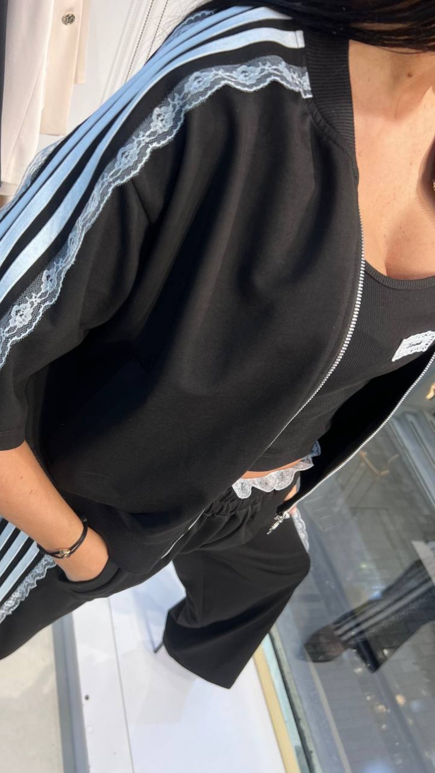 Midnight Lace survêt