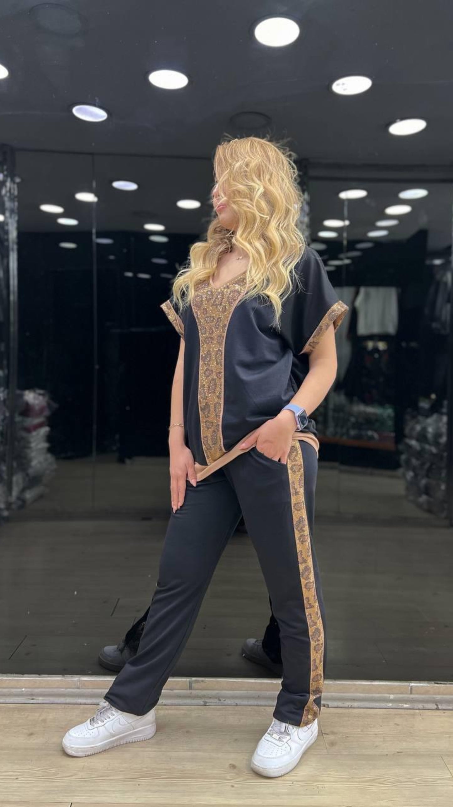 V-neck tiger survêt