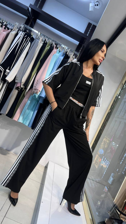 Midnight Lace survêt